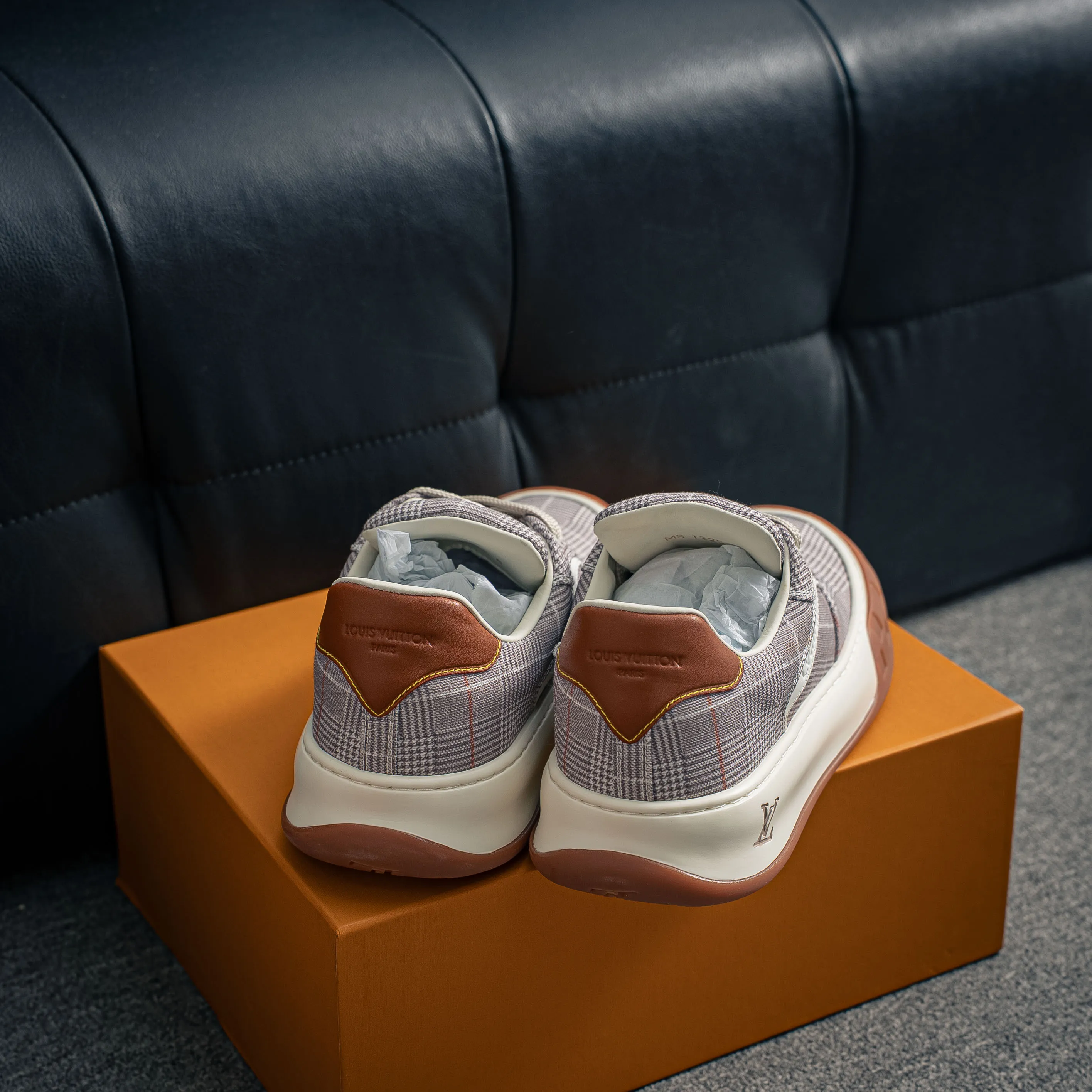 # LV tilted ， Shoes，Sneakers， Shoes，Skate Shoes~~ Sneakers， LV Shoes ， Cushioning TPU Vuitton ，